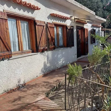 Casa Vacanze Arcobaleno Savona Exterior foto